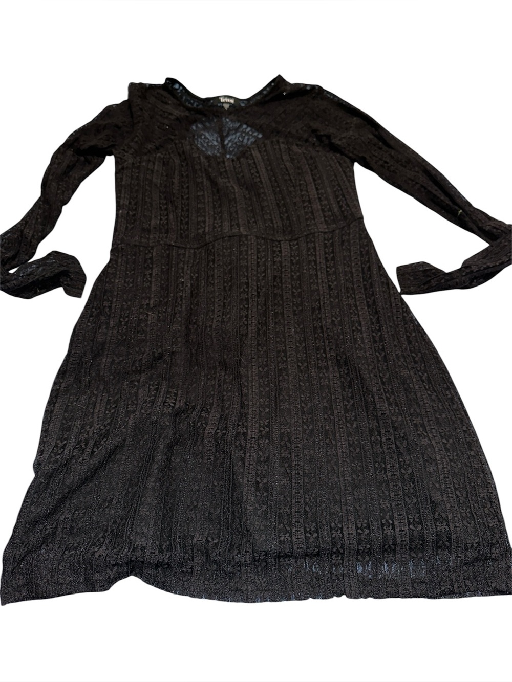 Trixxi Black Long-Sleeve Lace Midi Dress W open back